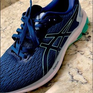 LIKE NEW (worn once!!! ASICS running shoes. So comfy!!!